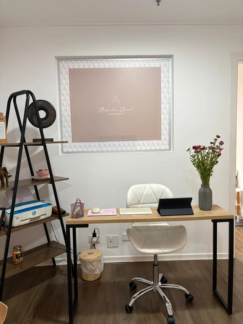 Sala de atendimento — consultório de Alessandra Amaral em São Paulo